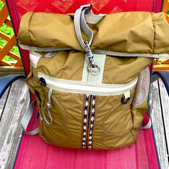 Backpack - Picture 10 of 10